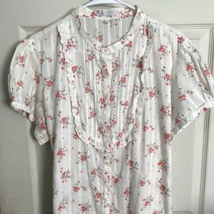 Gap Lightweight Button Down Cap Sleeve Shirt